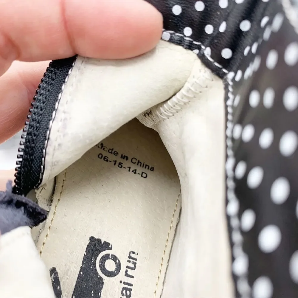 See Kai Run Shelby Toddler Booties w/Heart Detail‎